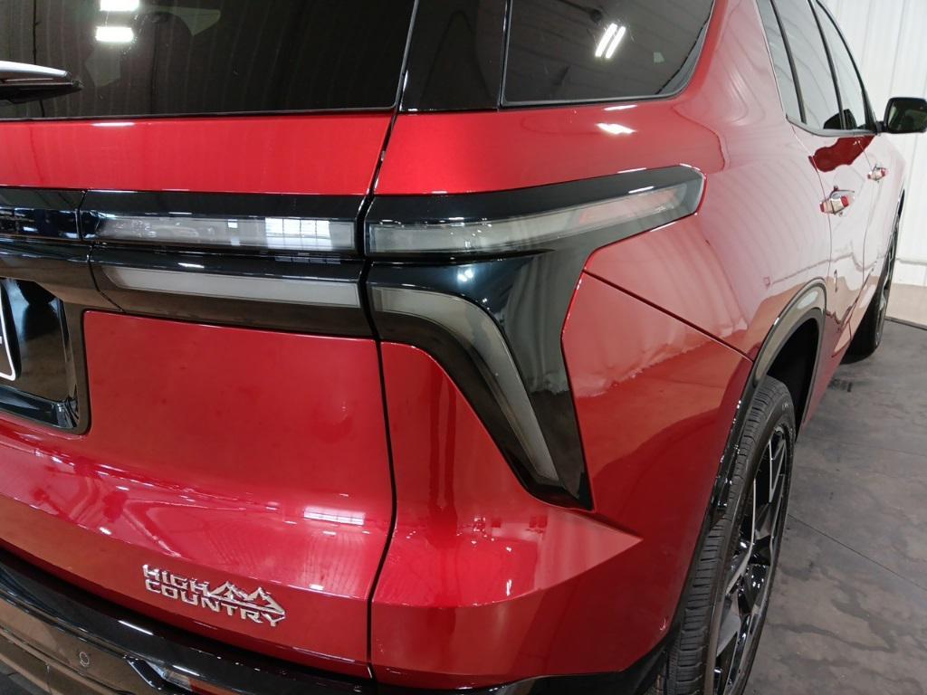 new 2026 Chevrolet Traverse car, priced at $61,710