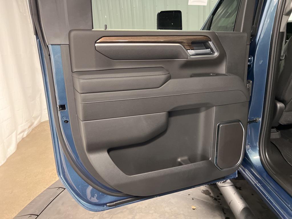 new 2025 Chevrolet Silverado 2500 car, priced at $68,269