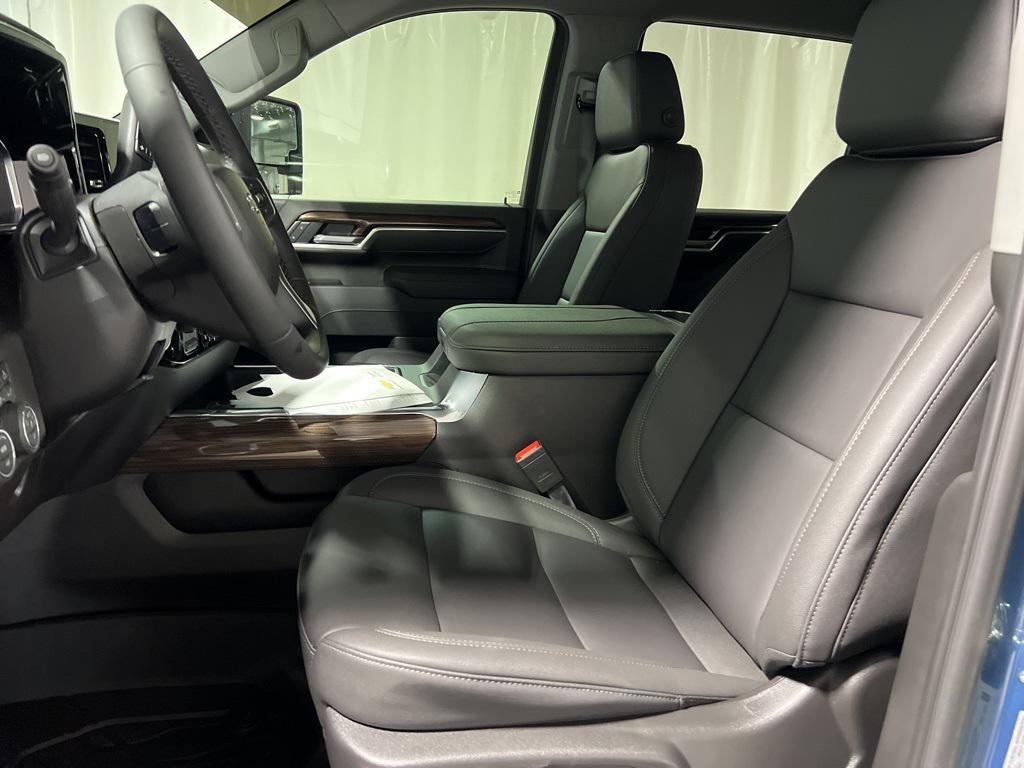 new 2025 Chevrolet Silverado 2500 car, priced at $68,269