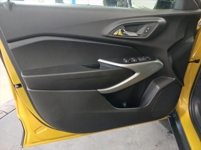 new 2025 Chevrolet Trax car, priced at $24,585