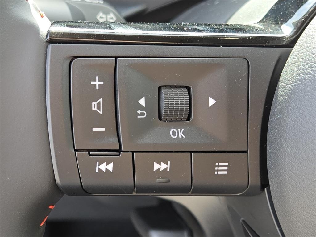 new 2025 Nissan Kicks car, priced at $29,353