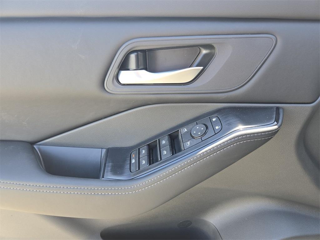new 2025 Nissan Rogue car, priced at $30,831