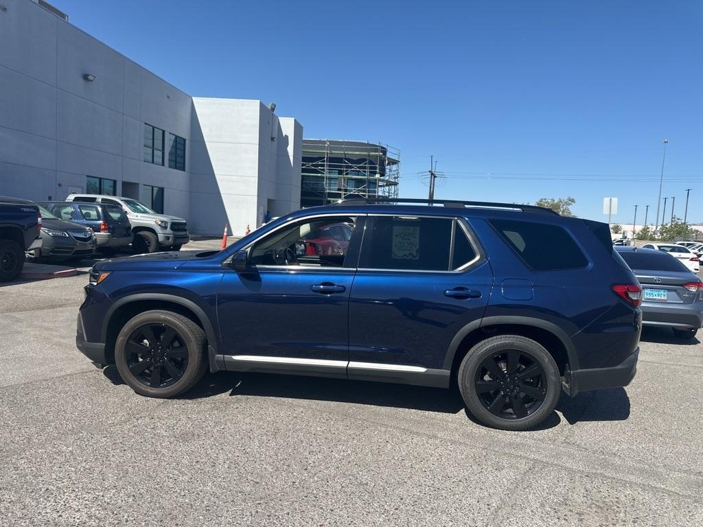 used 2023 Honda Pilot car, priced at $41,984