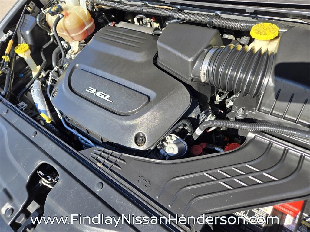 used 2018 Chrysler Pacifica car, priced at $13,984