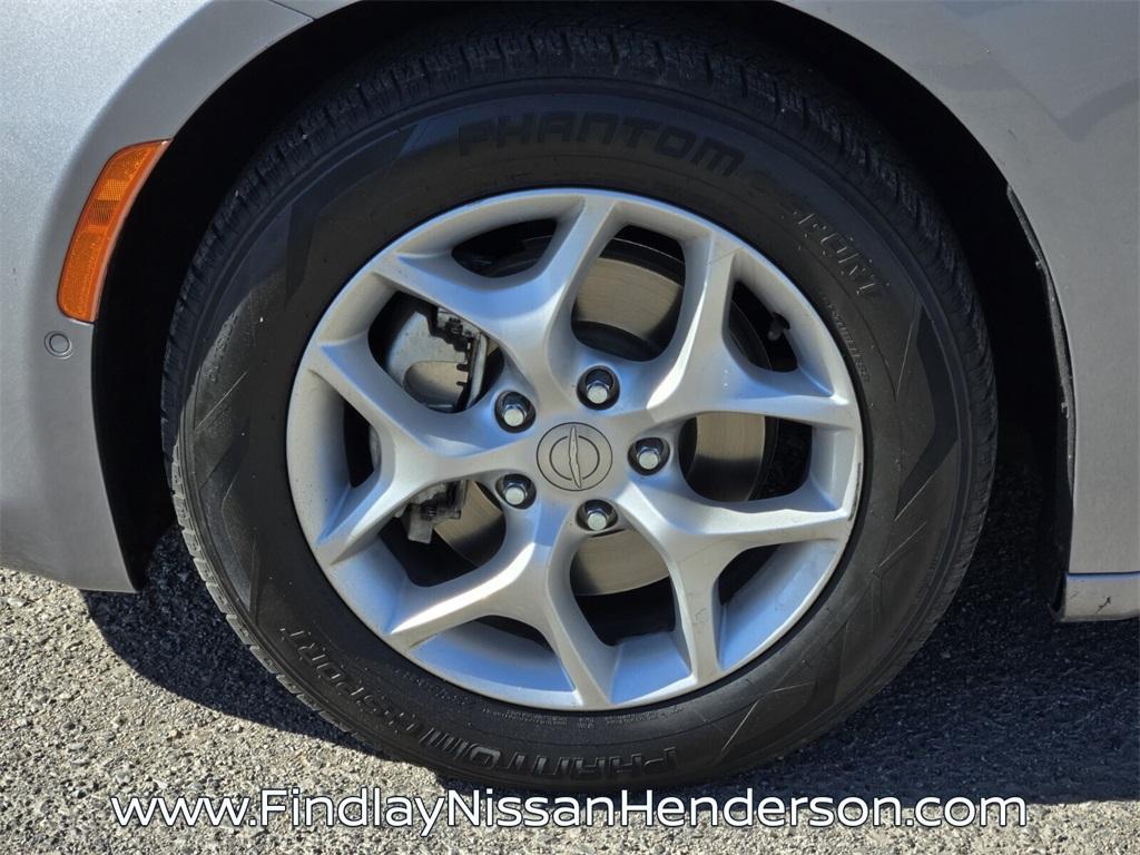 used 2018 Chrysler Pacifica car, priced at $13,984