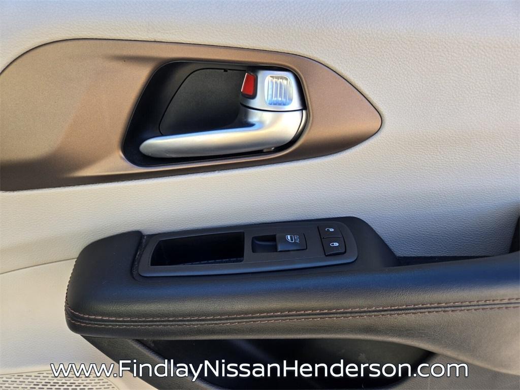 used 2018 Chrysler Pacifica car, priced at $13,984