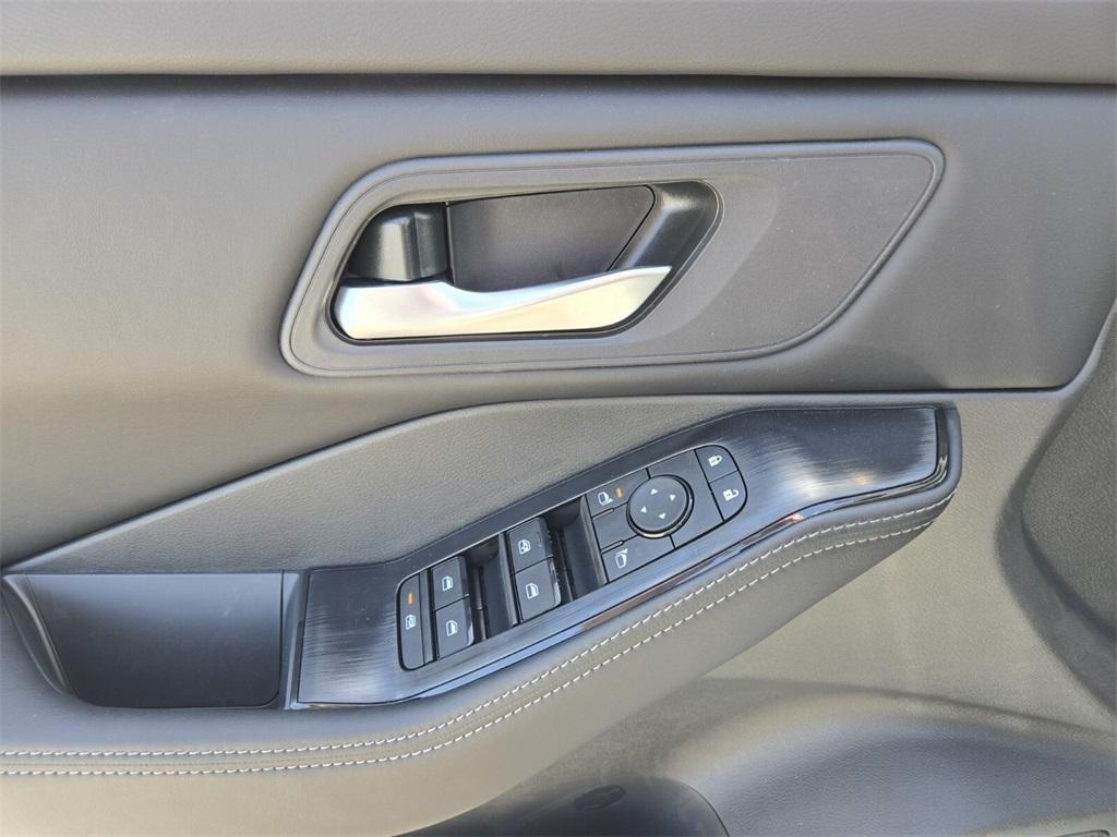 new 2025 Nissan Rogue car, priced at $31,215