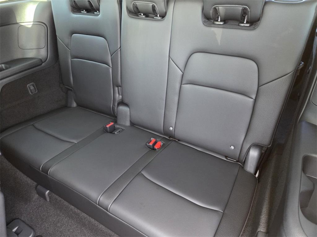 new 2025 Nissan Pathfinder car, priced at $42,220