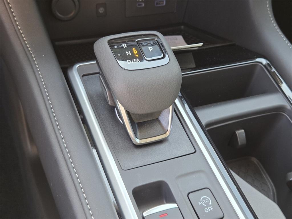 new 2025 Nissan Pathfinder car, priced at $42,220