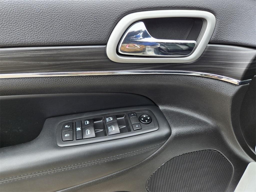 used 2021 Jeep Grand Cherokee car, priced at $26,984