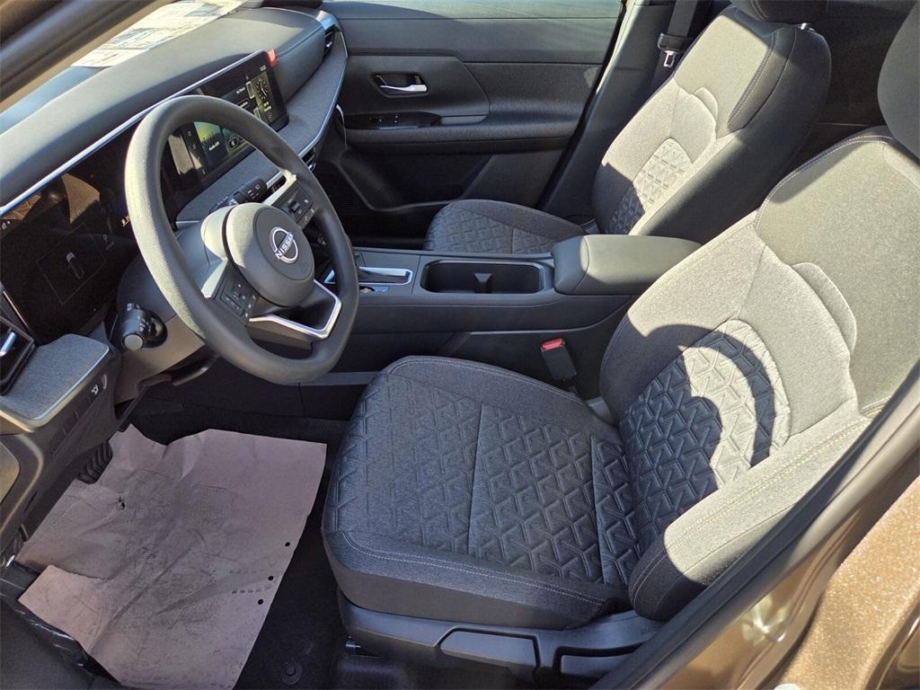 new 2025 Nissan Kicks car, priced at $24,737