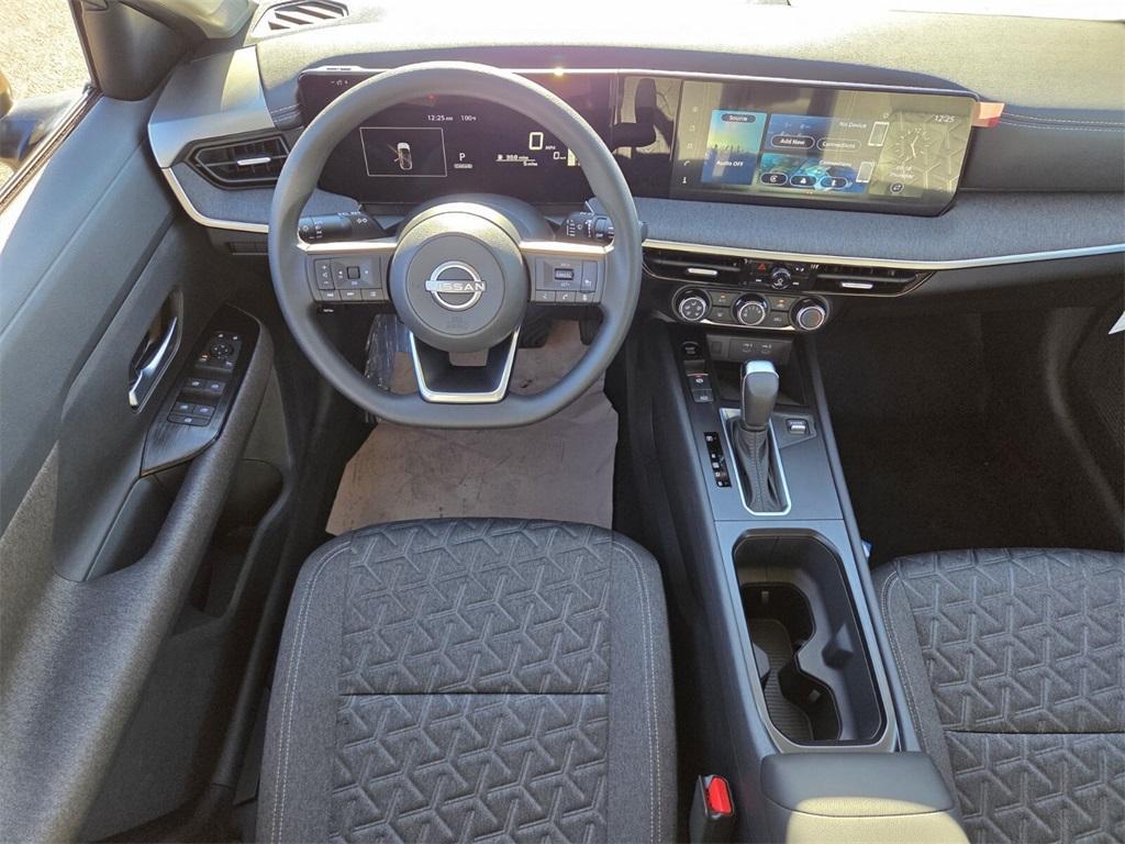 new 2025 Nissan Kicks car, priced at $24,737
