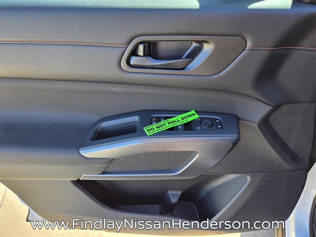 new 2025 Nissan Pathfinder car, priced at $42,620