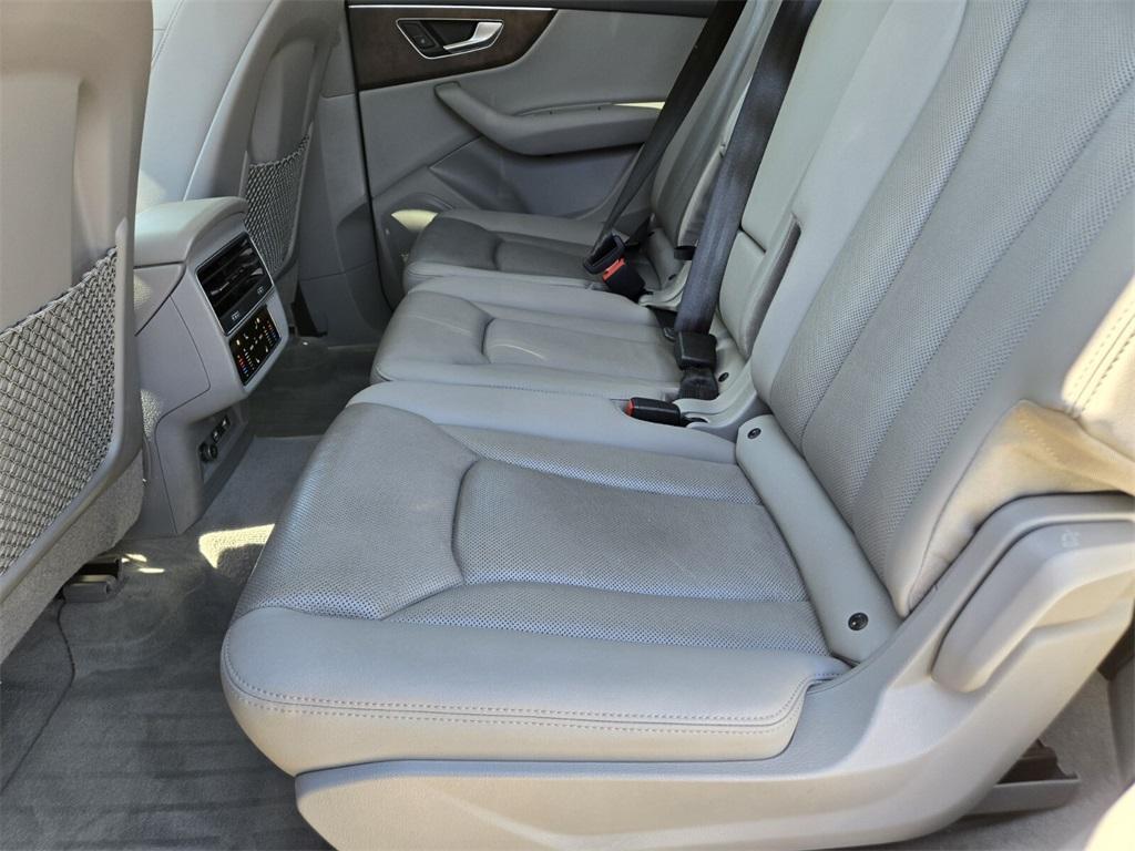 used 2020 Audi Q7 car, priced at $30,984