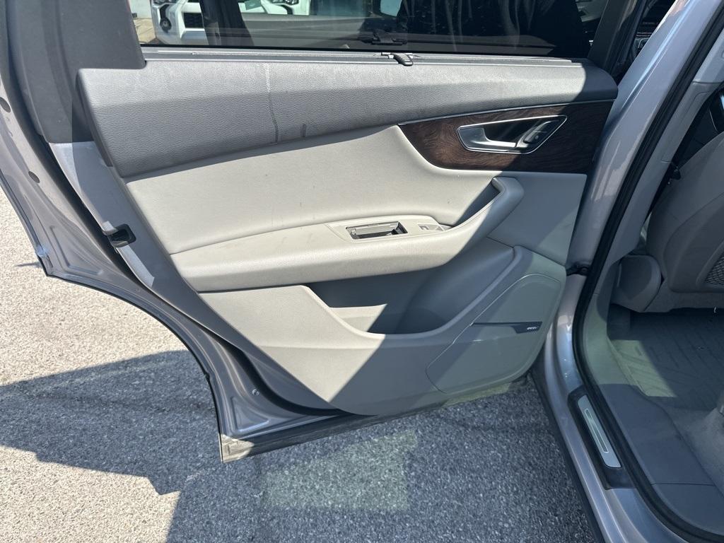 used 2020 Audi Q7 car, priced at $31,649