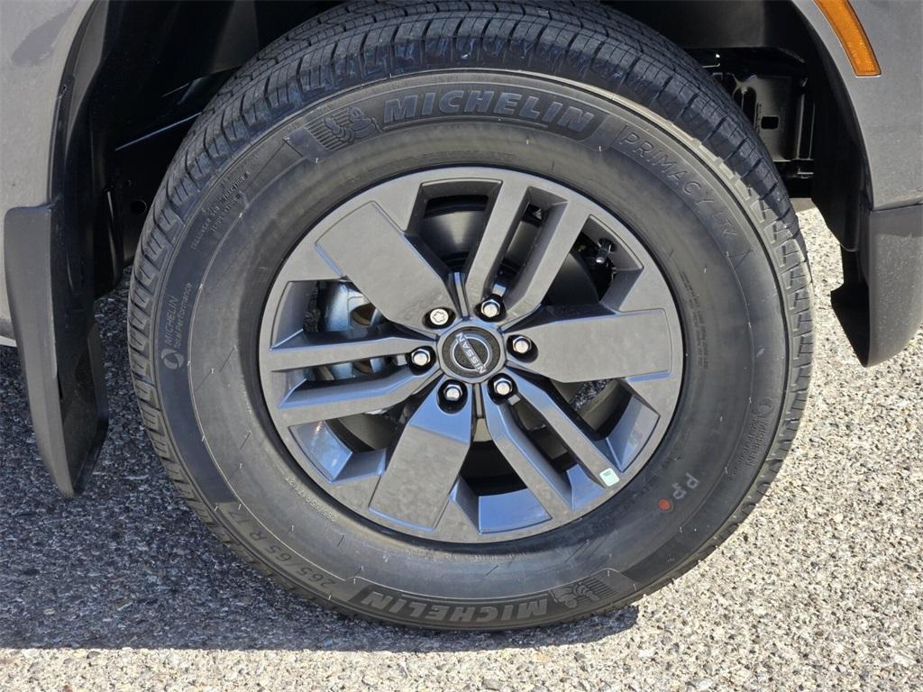 new 2025 Nissan Frontier car, priced at $38,752