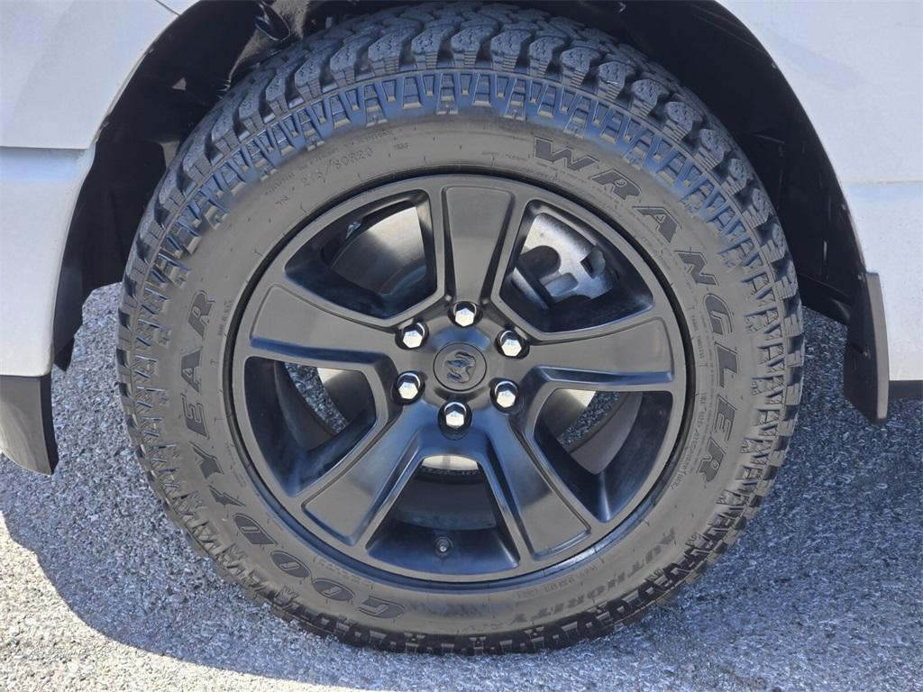 used 2022 Ram 1500 car, priced at $33,984