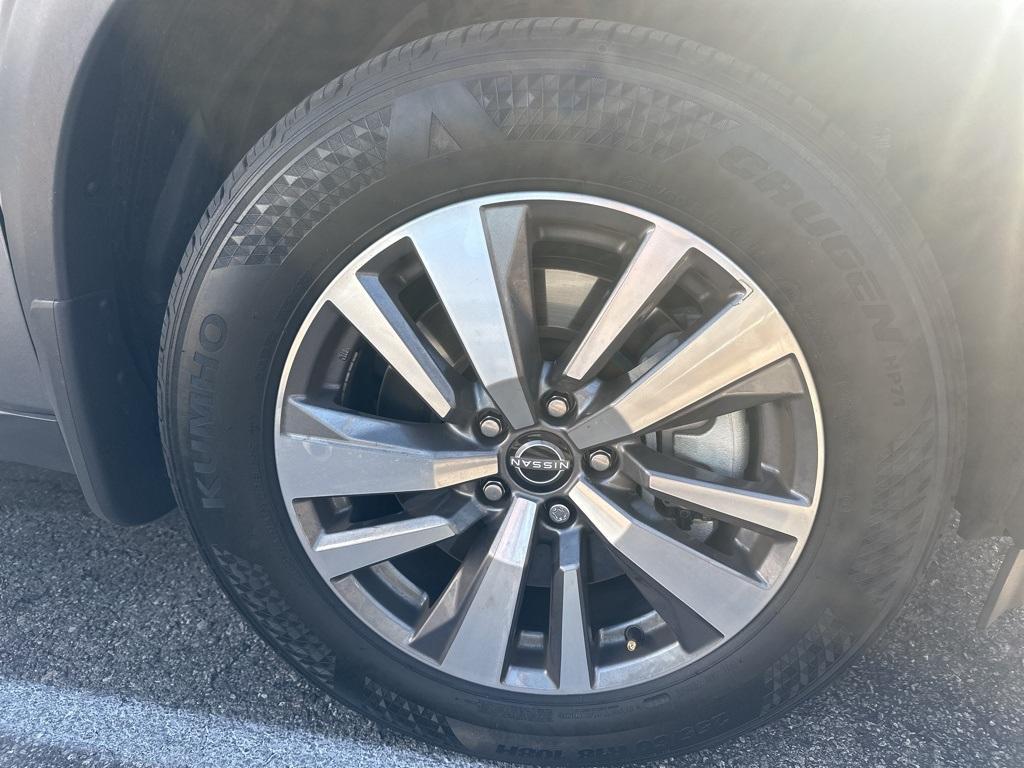 used 2022 Nissan Pathfinder car, priced at $33,984