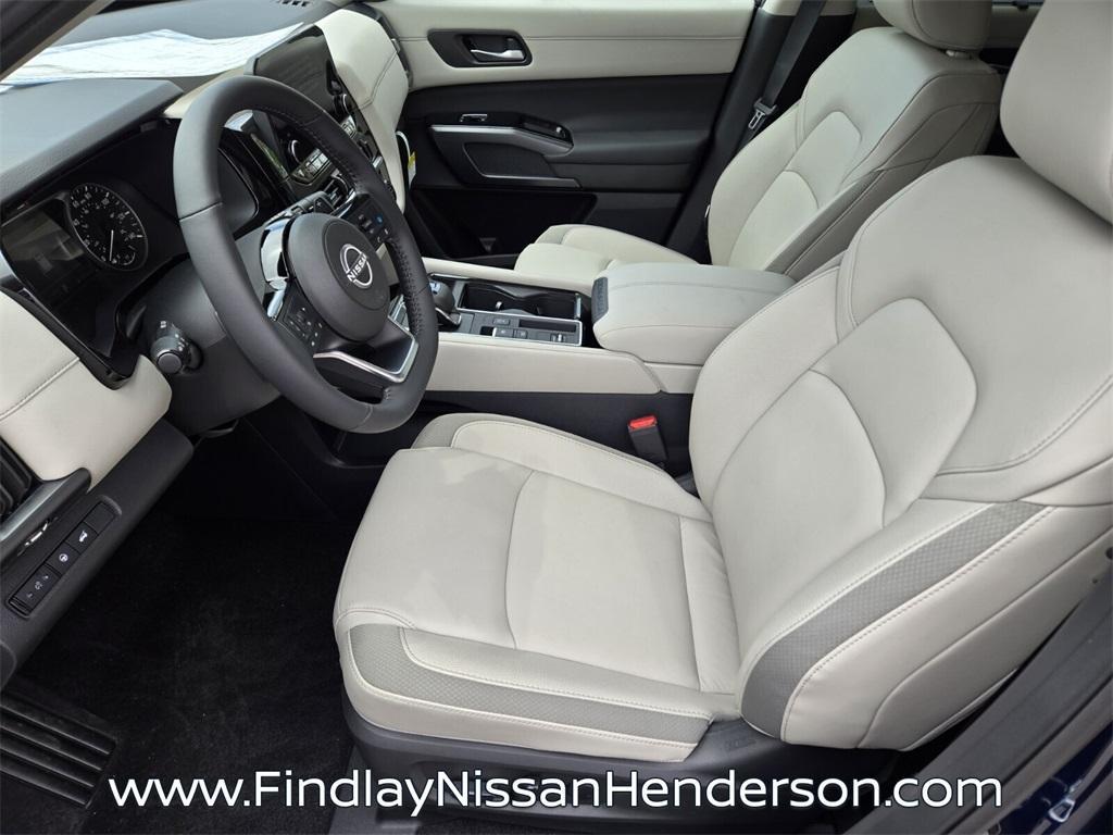 new 2025 Nissan Pathfinder car, priced at $37,213