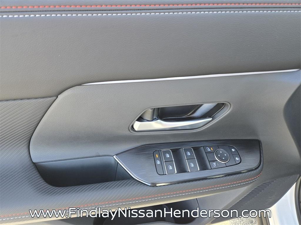 new 2025 Nissan Kicks car, priced at $28,042