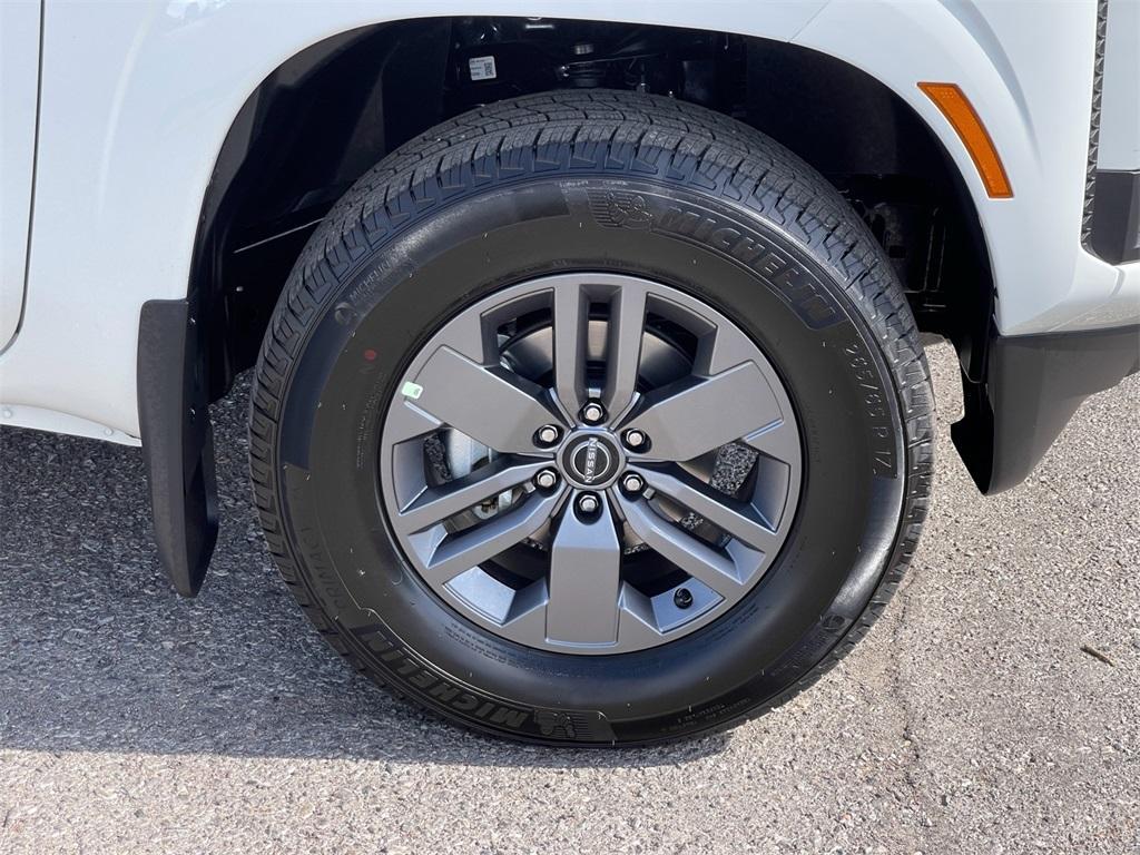new 2025 Nissan Frontier car, priced at $39,948