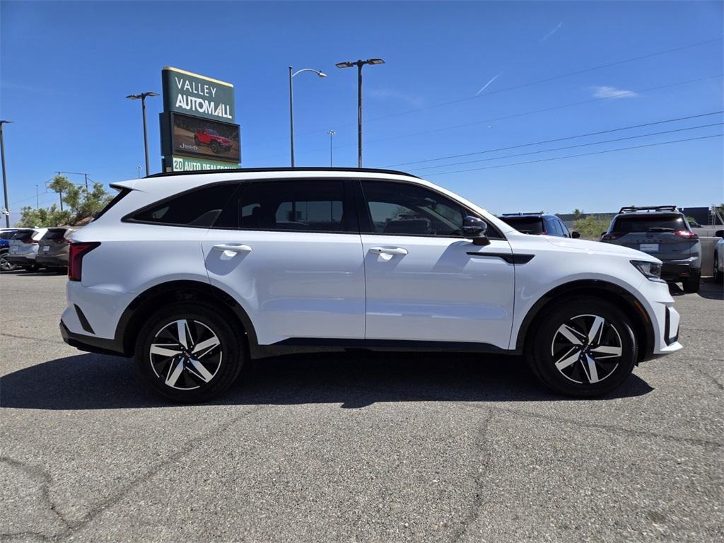 used 2022 Kia Sorento car, priced at $27,984