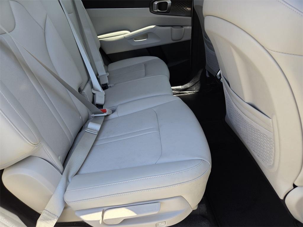 used 2022 Kia Sorento car, priced at $27,984