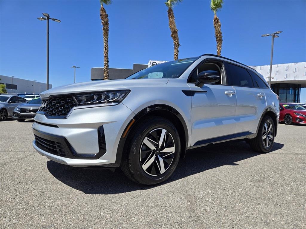 used 2022 Kia Sorento car, priced at $27,984