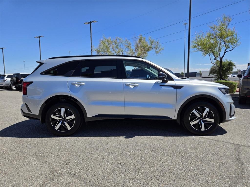 used 2022 Kia Sorento car, priced at $27,984