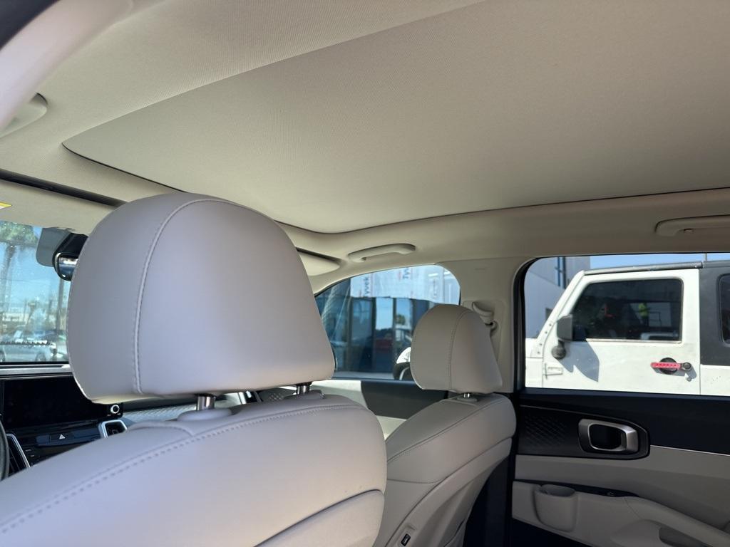 used 2022 Kia Sorento car, priced at $29,984