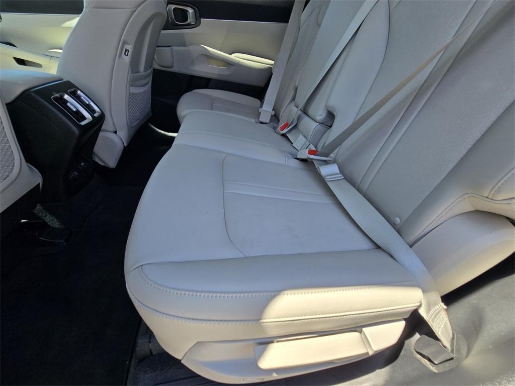 used 2022 Kia Sorento car, priced at $27,984