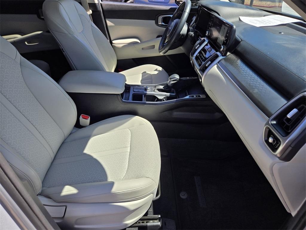 used 2022 Kia Sorento car, priced at $27,984