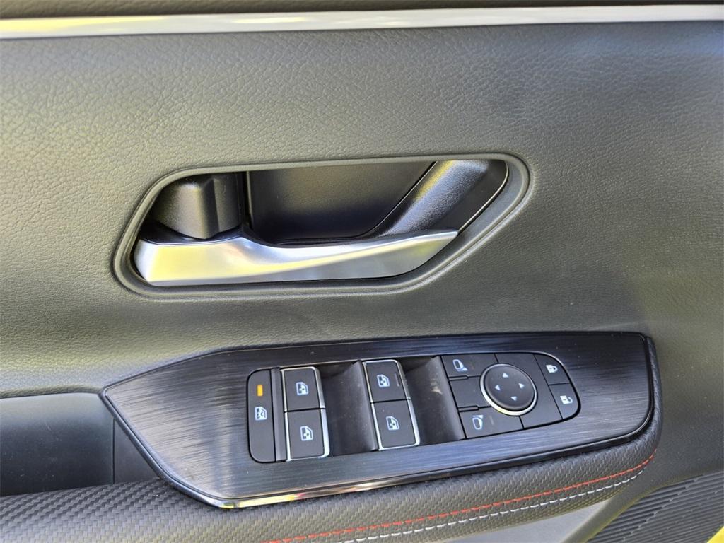 new 2025 Nissan Kicks car, priced at $28,991