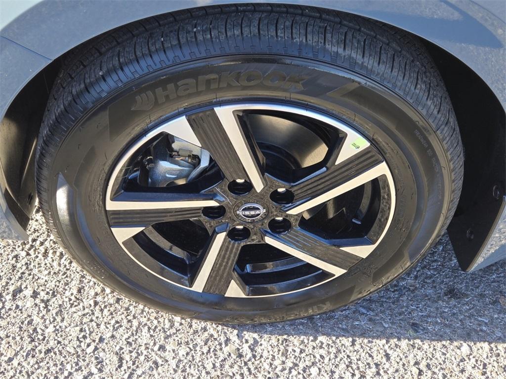 new 2025 Nissan Sentra car, priced at $23,768