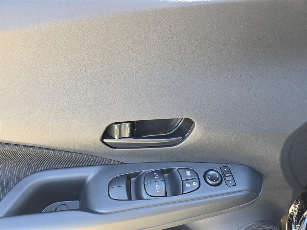 new 2025 Nissan Kicks Play car, priced at $23,286