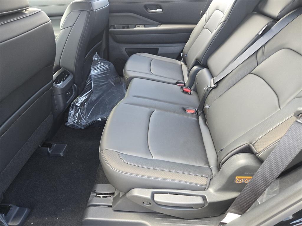 new 2025 Nissan Pathfinder car, priced at $41,630