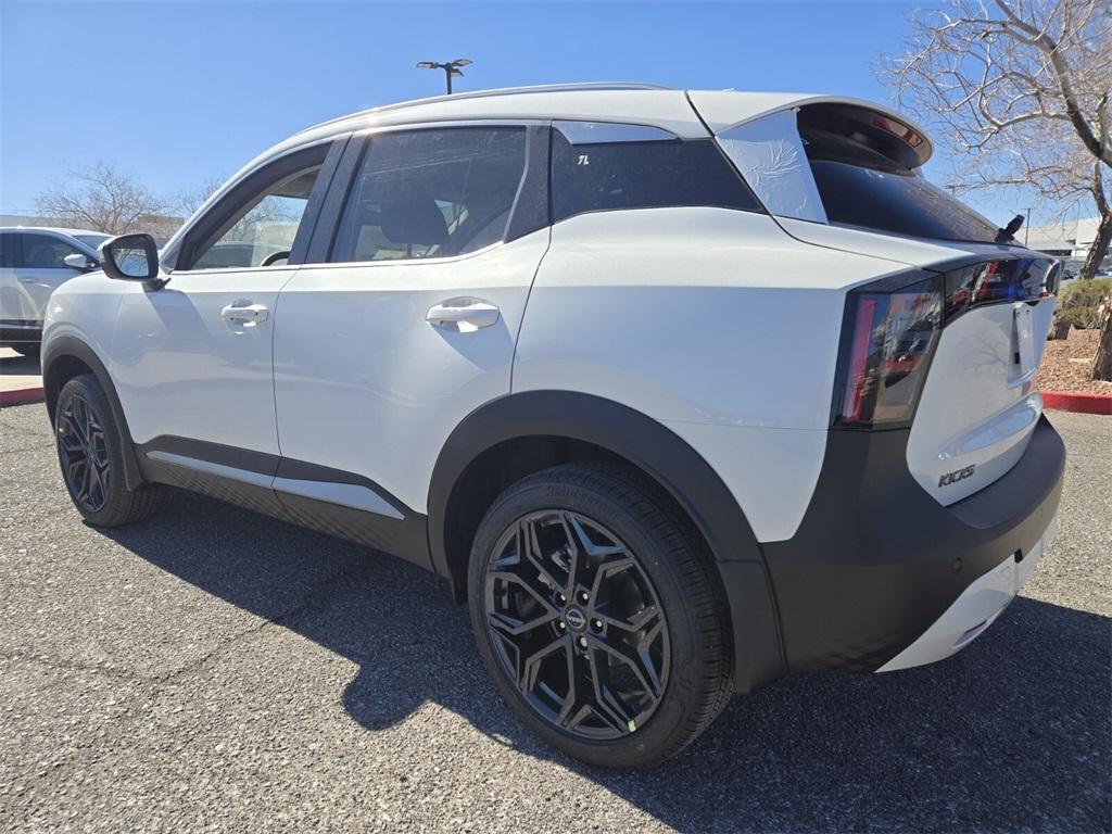 new 2025 Nissan Kicks car, priced at $29,292