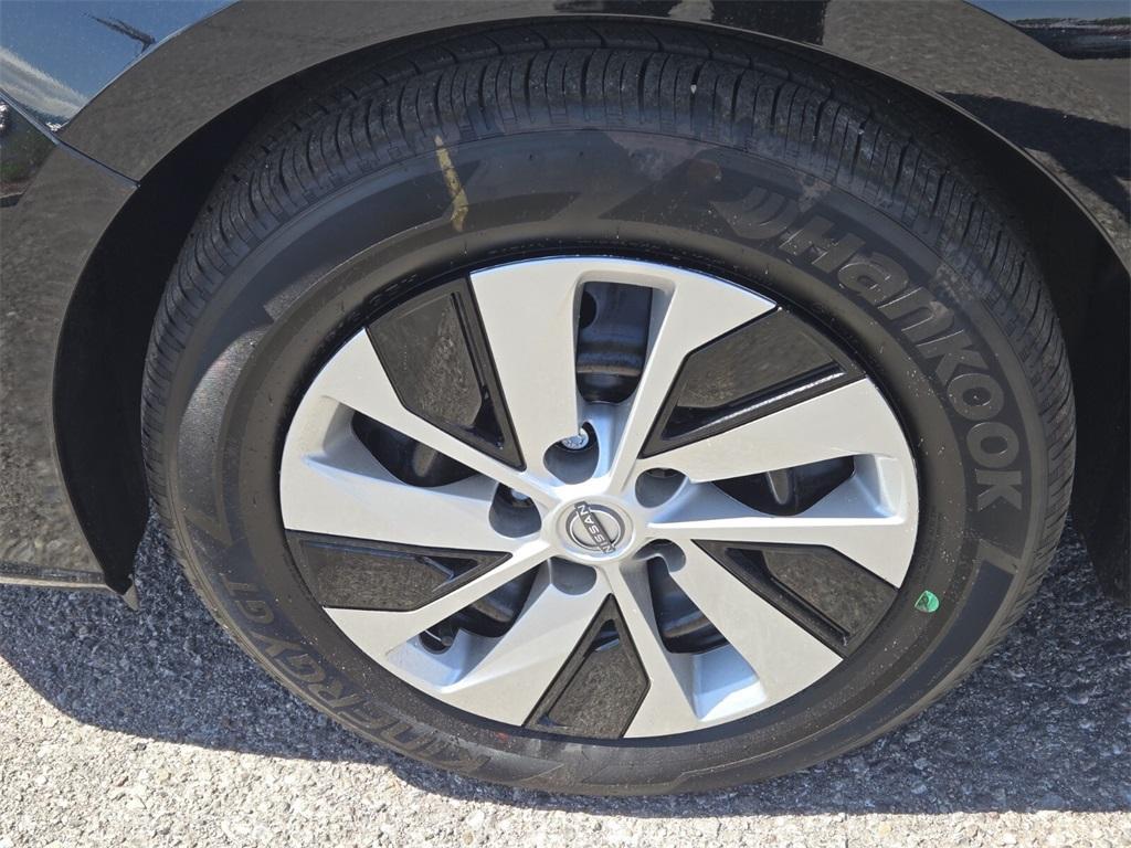 new 2025 Nissan Altima car, priced at $26,804