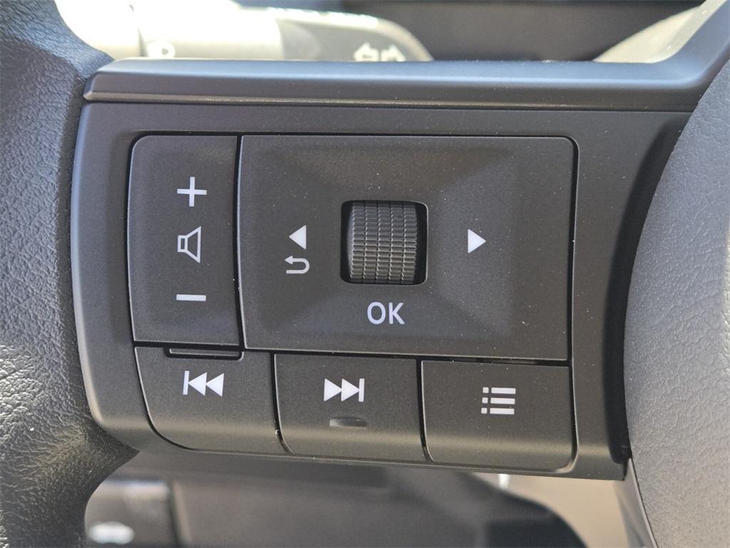 new 2025 Nissan Kicks car, priced at $25,685