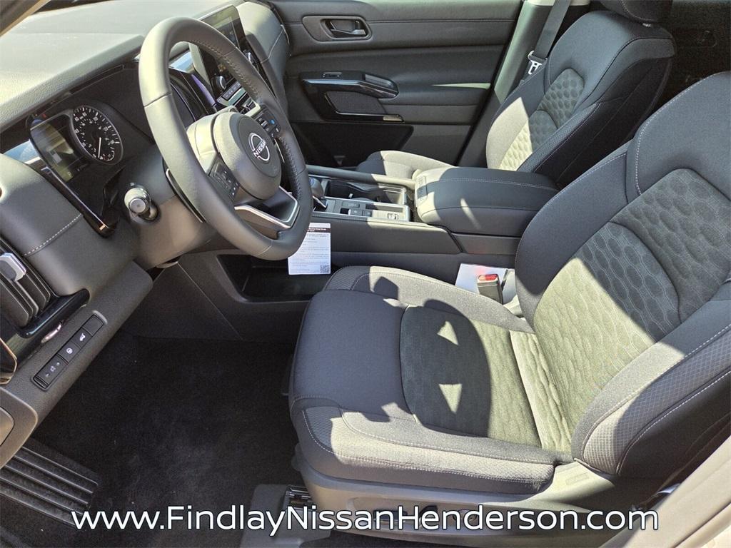 new 2025 Nissan Pathfinder car, priced at $34,805