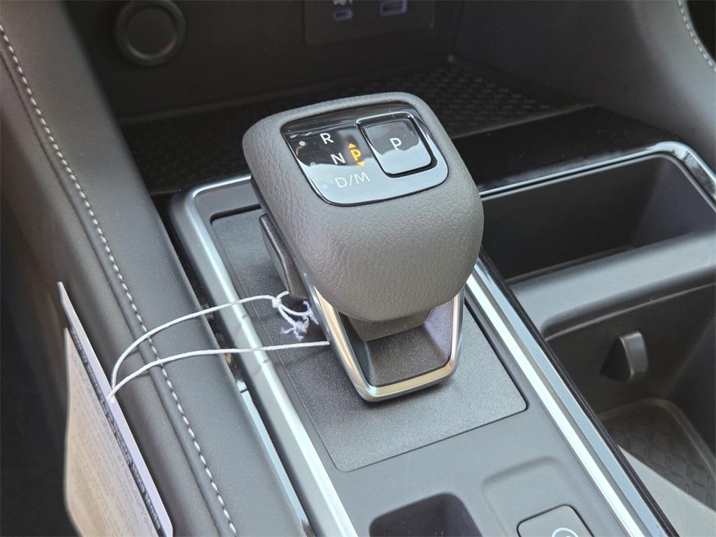 new 2025 Nissan Pathfinder car, priced at $39,805