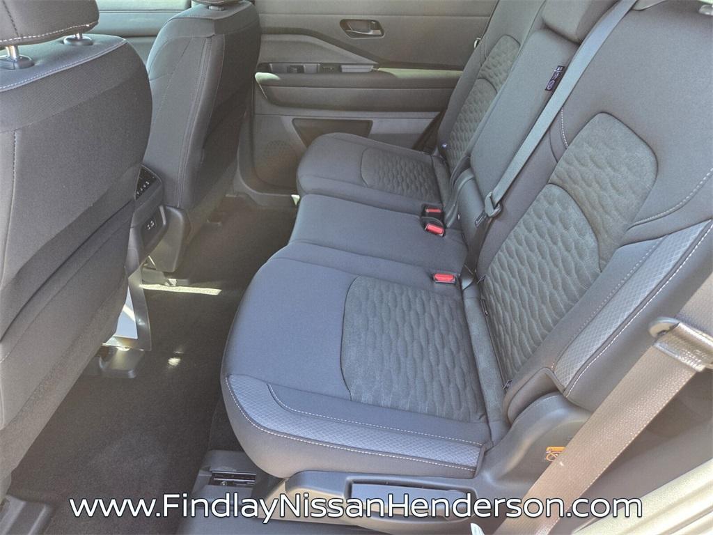 new 2025 Nissan Pathfinder car, priced at $34,805