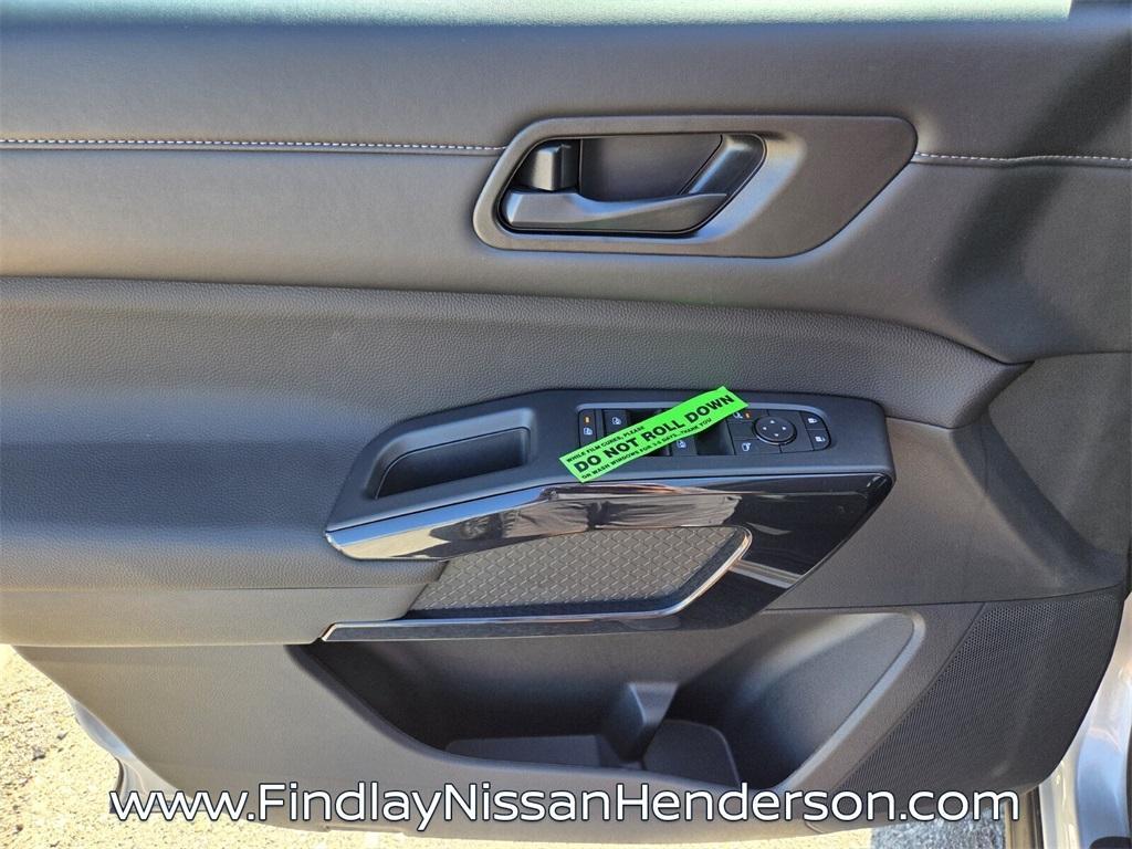 new 2025 Nissan Pathfinder car, priced at $34,805