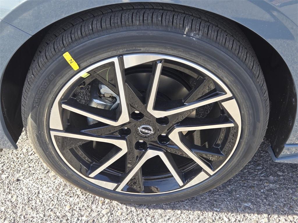 new 2025 Nissan Sentra car, priced at $24,959