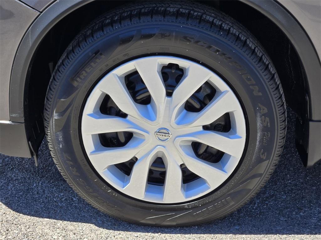 used 2018 Nissan Rogue car, priced at $13,984