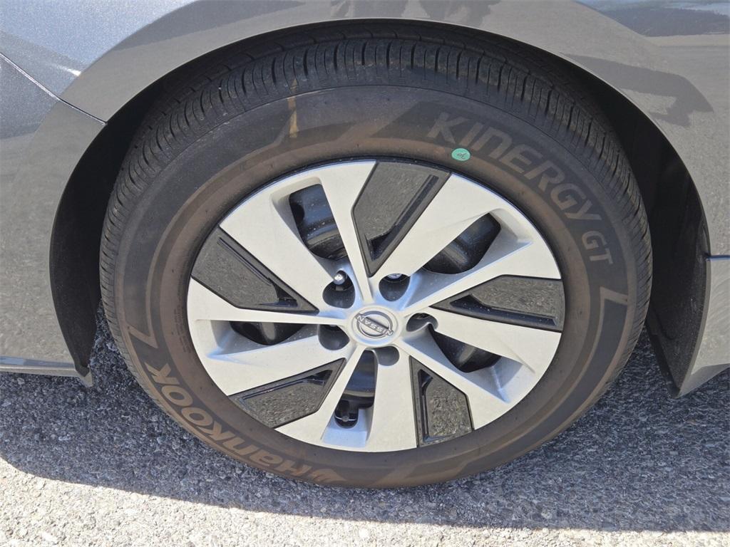 new 2025 Nissan Altima car, priced at $27,358