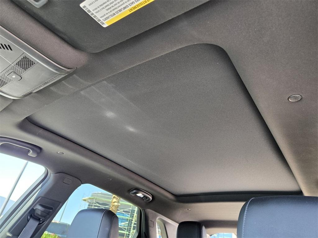 used 2021 Cadillac XT5 car, priced at $29,749
