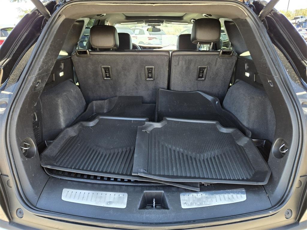 used 2021 Cadillac XT5 car, priced at $29,749