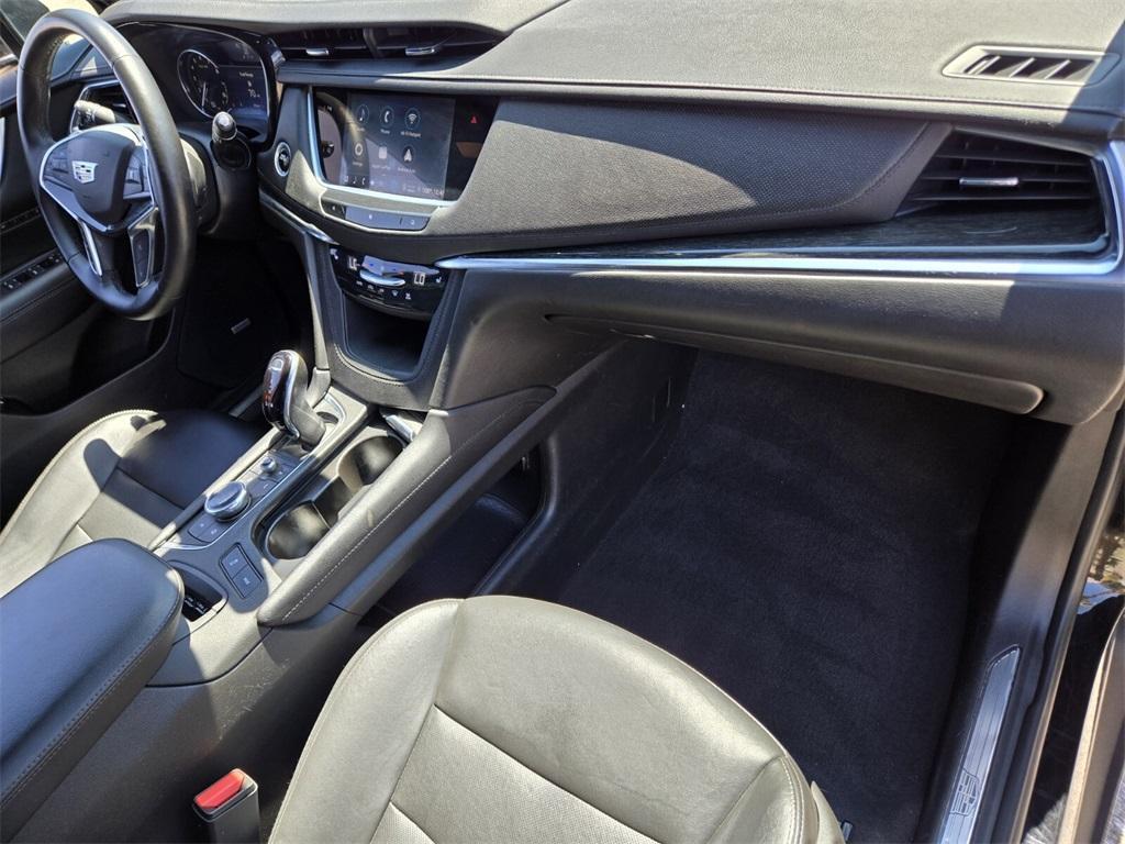 used 2021 Cadillac XT5 car, priced at $29,749