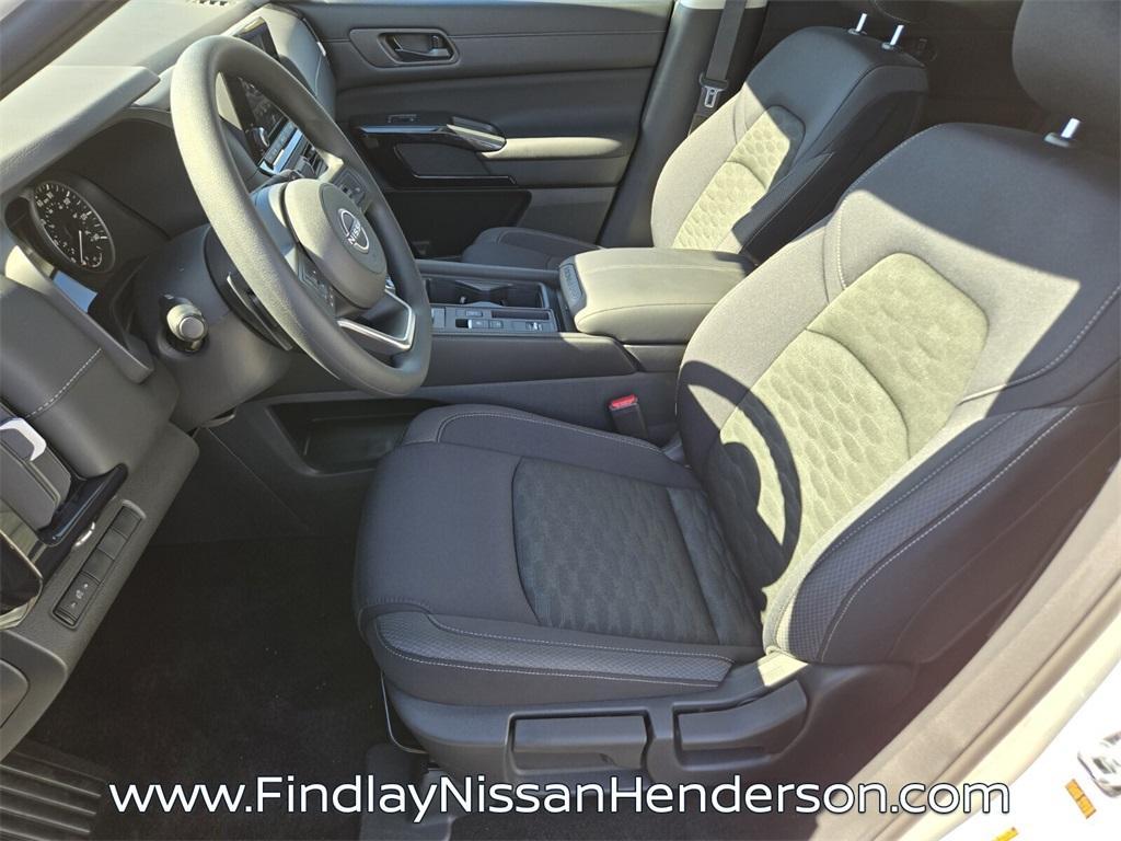 new 2025 Nissan Pathfinder car, priced at $31,729